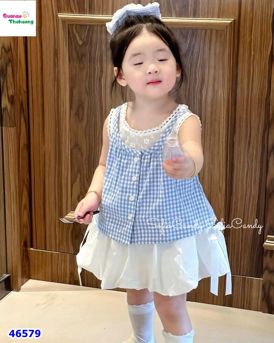 Set Sofia áo caro xanh, chân váy trắng