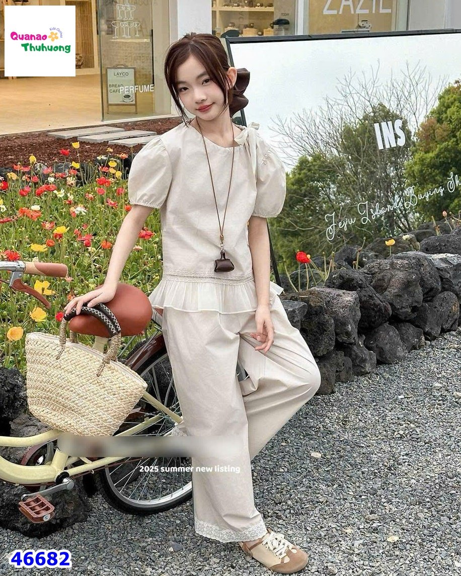 Set bộ kem viền ren, quần dài
