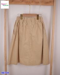 Chân váy kem túi hộp