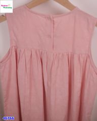 Đầm hồng sát nách thêu hoa