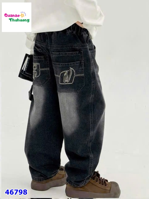 Quần jean dài đen túi W
