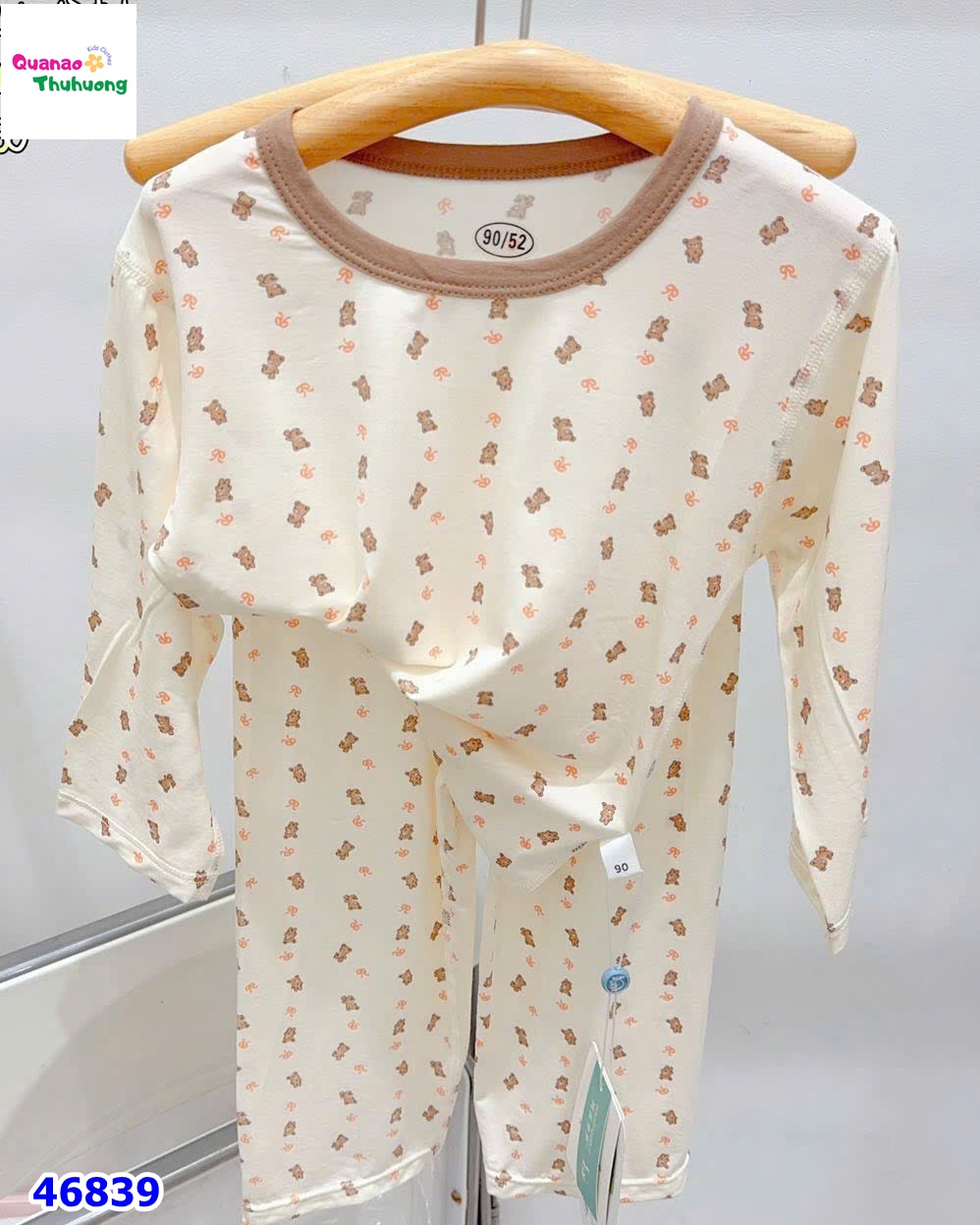 Bộ dài Tencel kem gấu