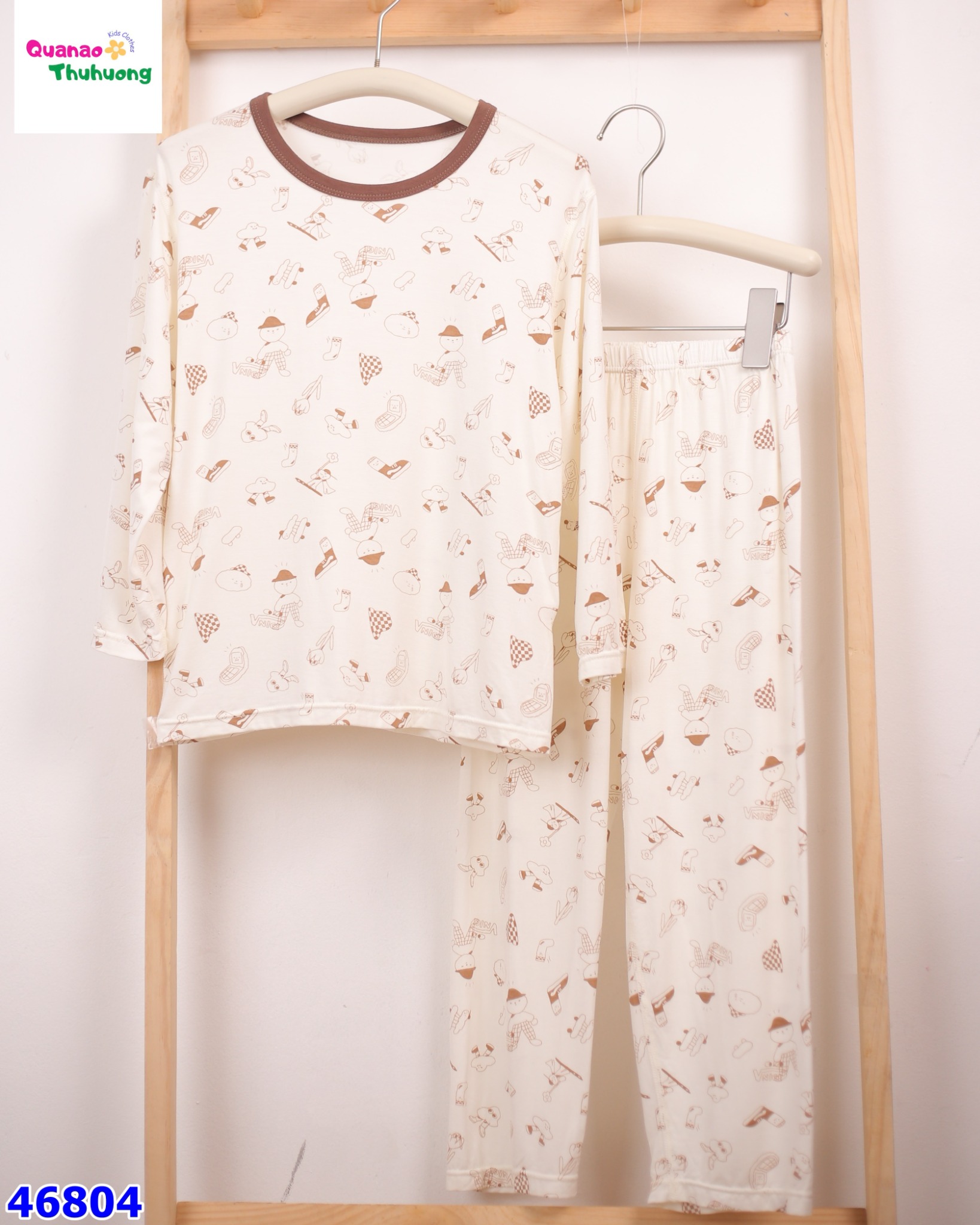 Bộ dài Tencel kem họa tiết vớ