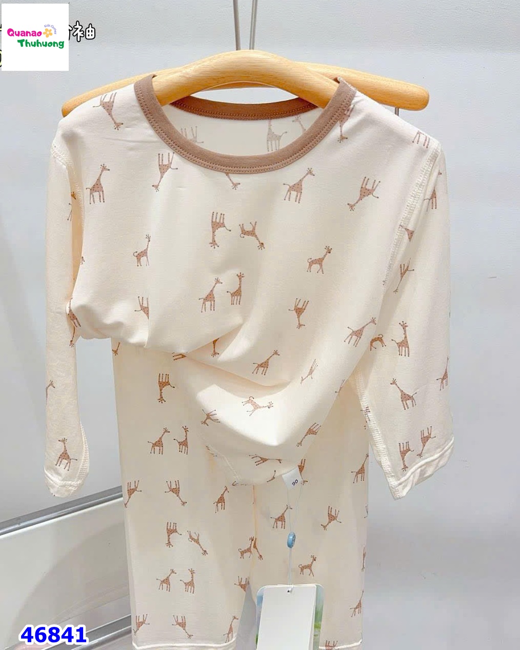 Bộ dài Tencel kem hươu cao cổ