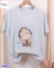 Áo thun xanh cô gái đeo kính xanh