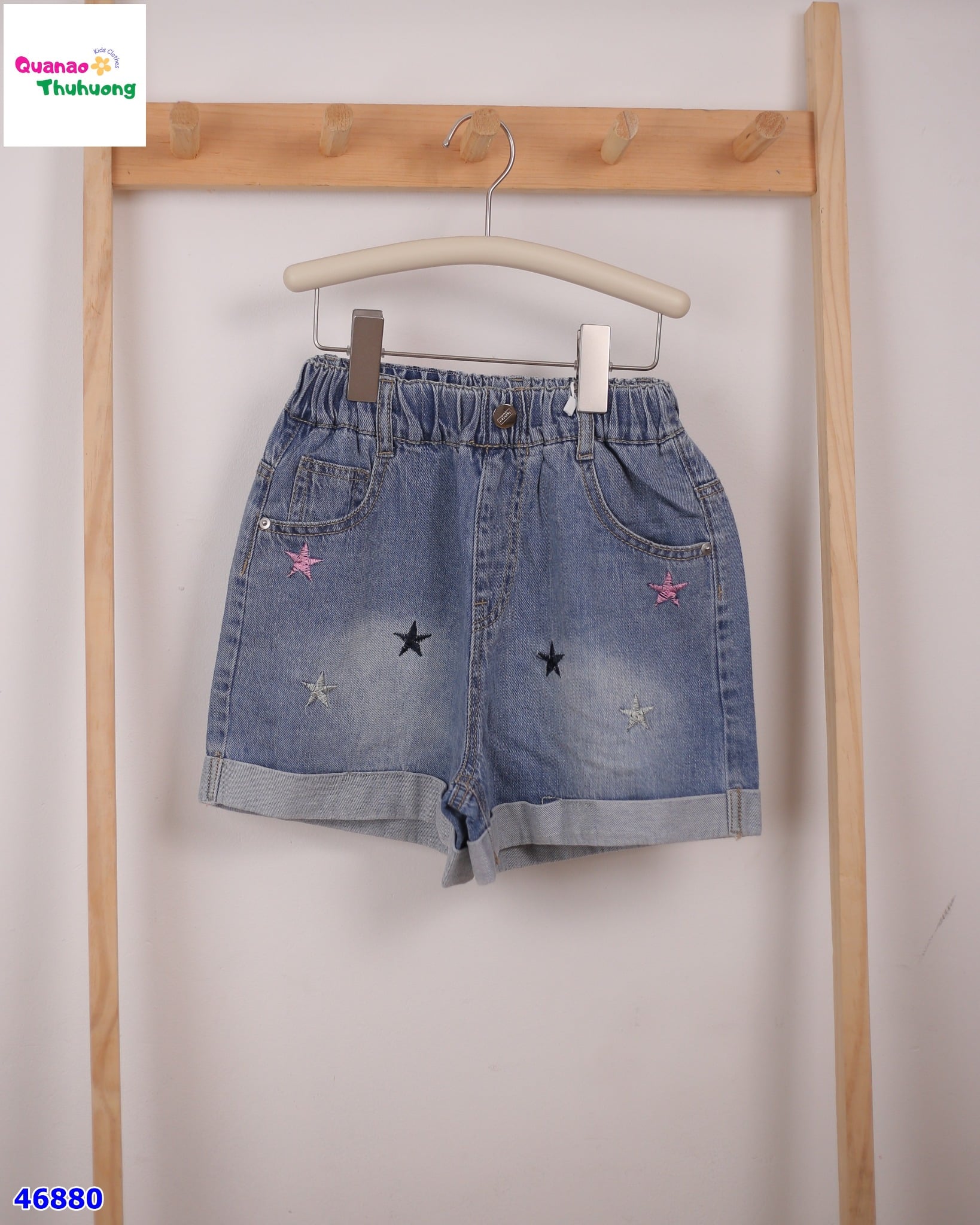 Quần short jean ngôi sao