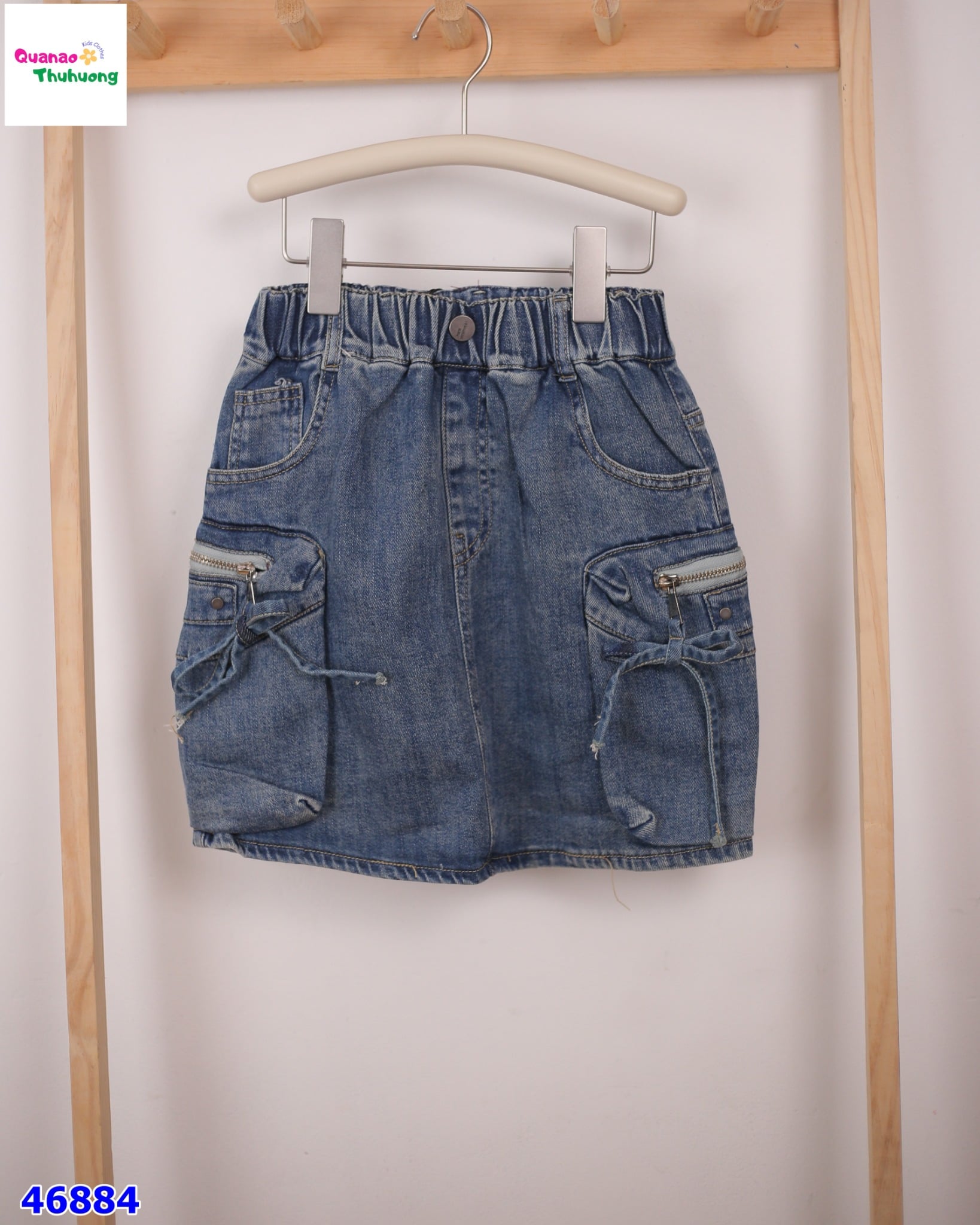 Chân váy jean túi hộp
