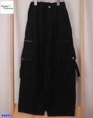 Quần jean dài túi hộp đen