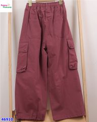 Quần dài túi hộp đỏ đô