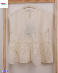 Áo sát nách tầng kem