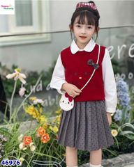 Set 3: sơ mi, chân váy xám, gile đỏ Kitty (tặng túi đeo)