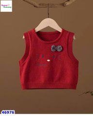 Set 3: sơ mi, chân váy xám, gile đỏ Kitty (tặng túi đeo)