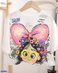 Áo croptop trắng cô gái