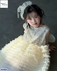 Đầm tiệc kem đính cườm