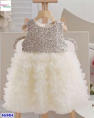 Đầm tiệc kem đính cườm