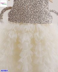 Đầm tiệc kem đính cườm