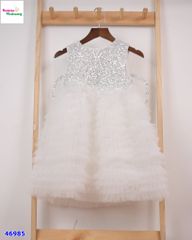 Đầm tiệc trắng đính cườm