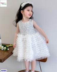 Đầm tiệc trắng đính cườm