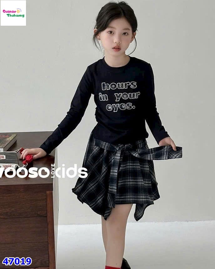 Chân váy caro xanh