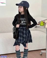 Chân váy caro xanh