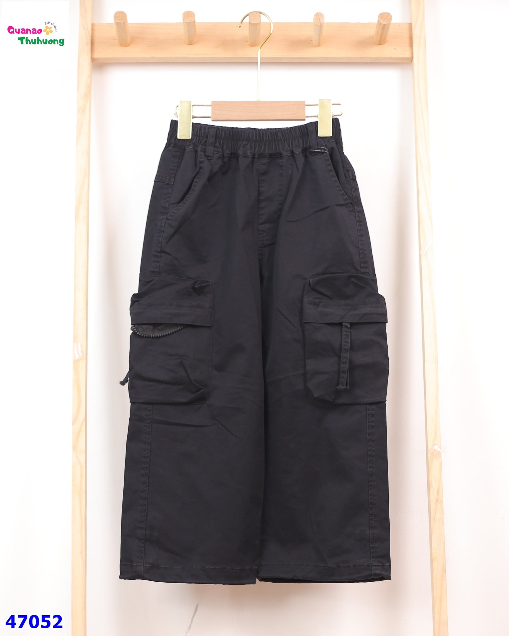 Quần túi hộp đen