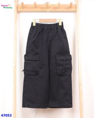 Quần túi hộp đen