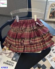 Chân váy tầng caro đỏ