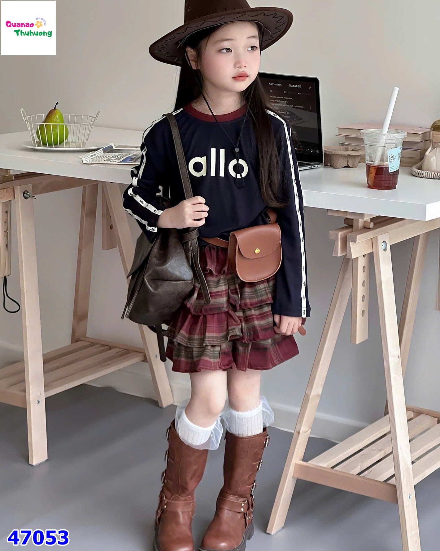 Chân váy tầng caro đỏ