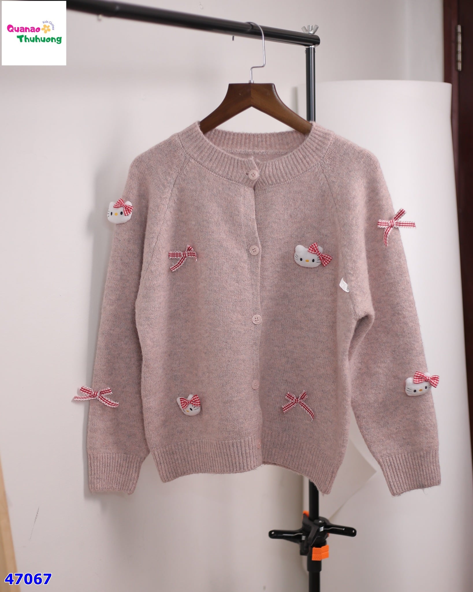 Áo cardigan len hồng Kitty