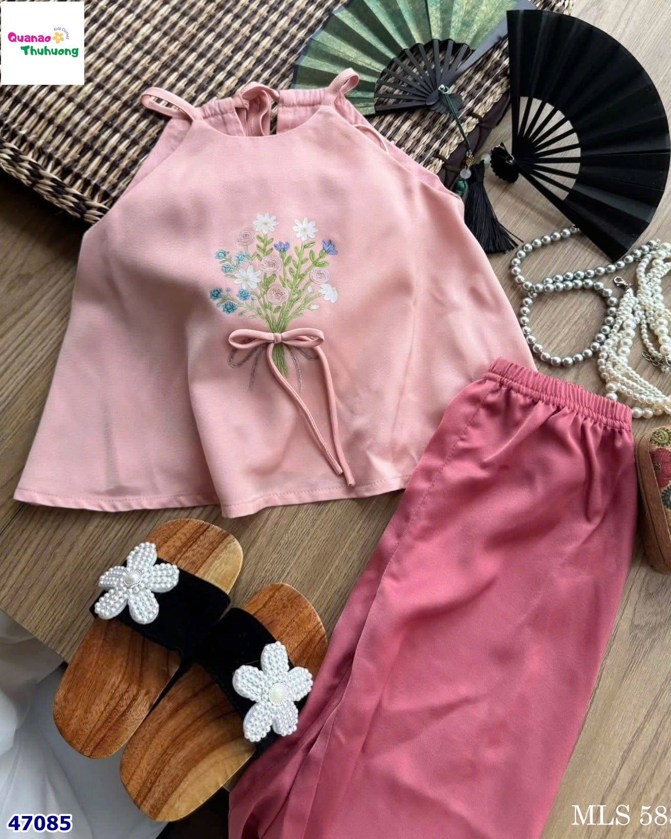 Set yếm MLS hồng thêu hoa