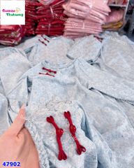 Áo dài Tết Babies Mo xanh hoa đỏ