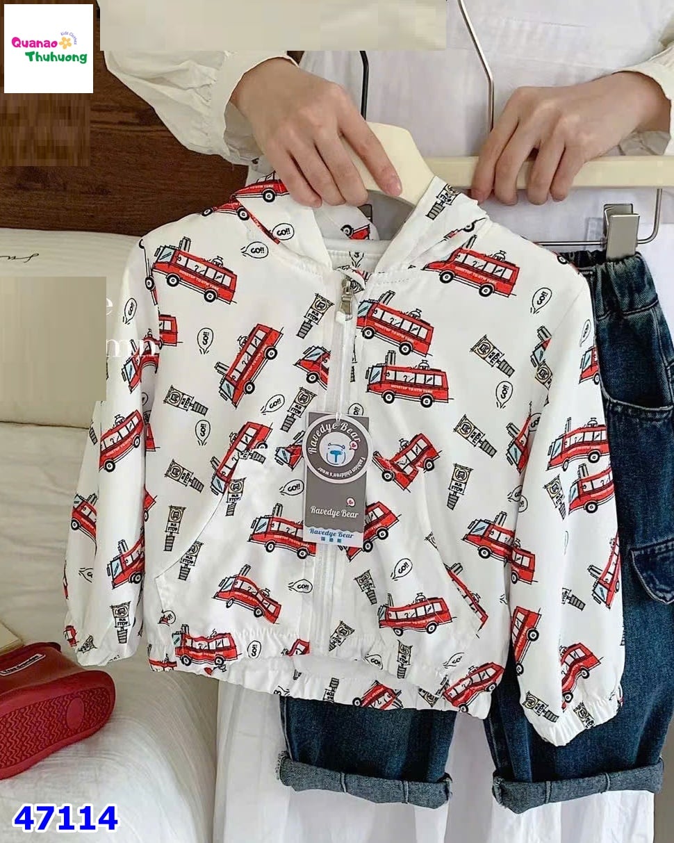 Áo khoác gió Bear trắng oto