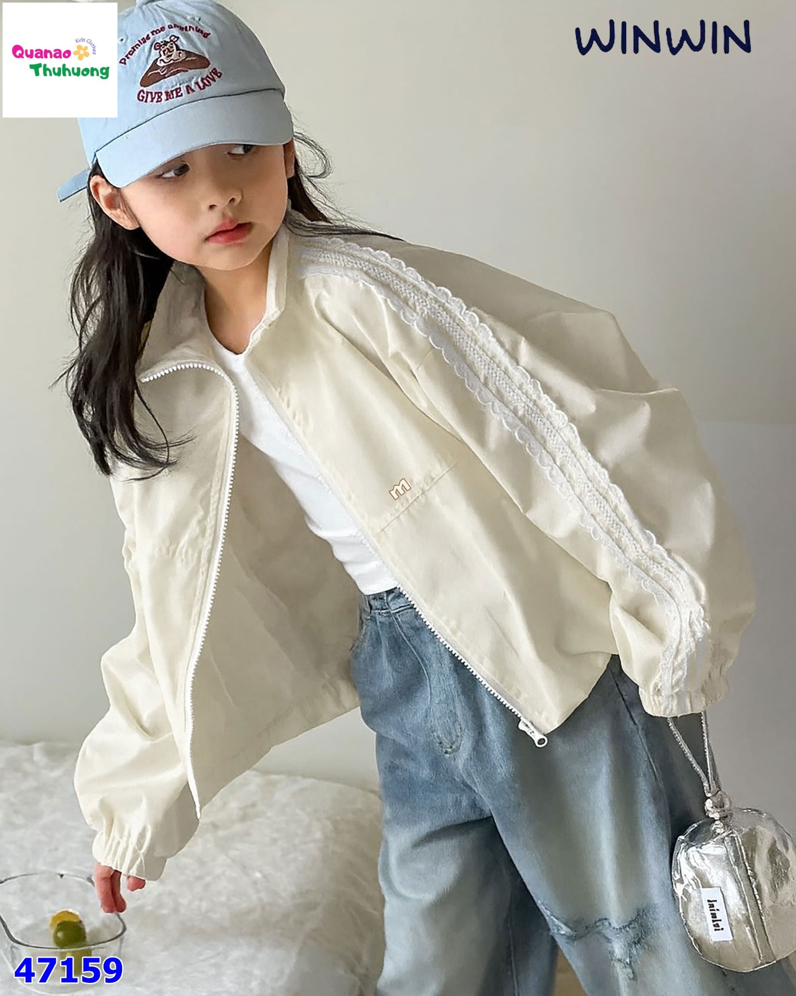 Áo khoác gió Nexxi vàng viền ren