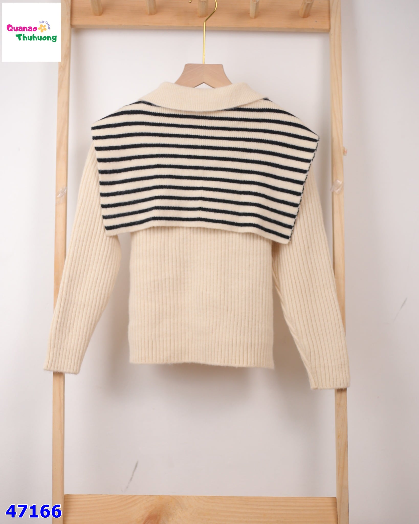 Áo len kem kèm khăn