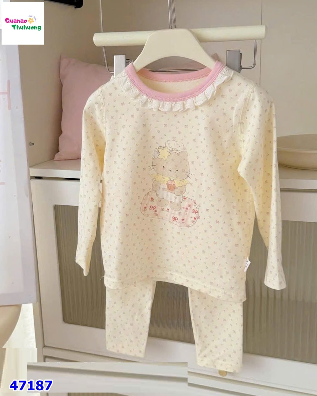 Bộ Honey kem hoa Kitty