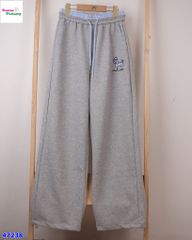 Quần xám đậm dài chú cún