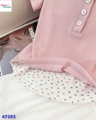 Áo thun hồng phối cổ hoa