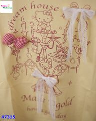 Áo thun vàng Hello Kitty DreamHouse