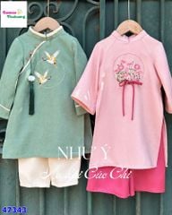 Áo dài Cúc Chi xanh thêu hạc Như Ý