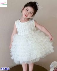 Đầm tiệc kem đính cườm, cánh bướm