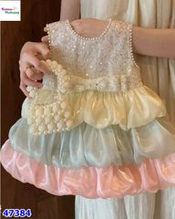 Đầm tiêc kem tầng màu sắc