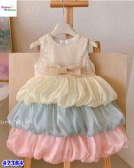 Đầm tiêc kem tầng màu sắc