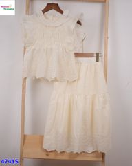 Set váy XXY kem dập hoa