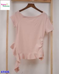 Áo thun hồng lệch vai tà