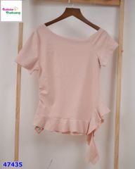 Áo thun hồng lệch vai tà