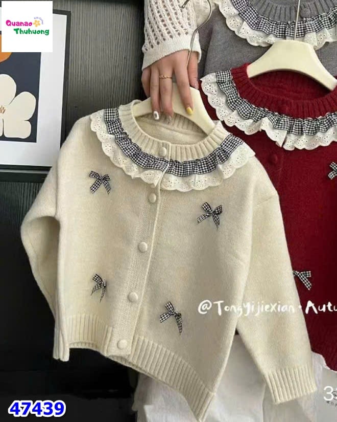 Cardigan len kem nơ caro