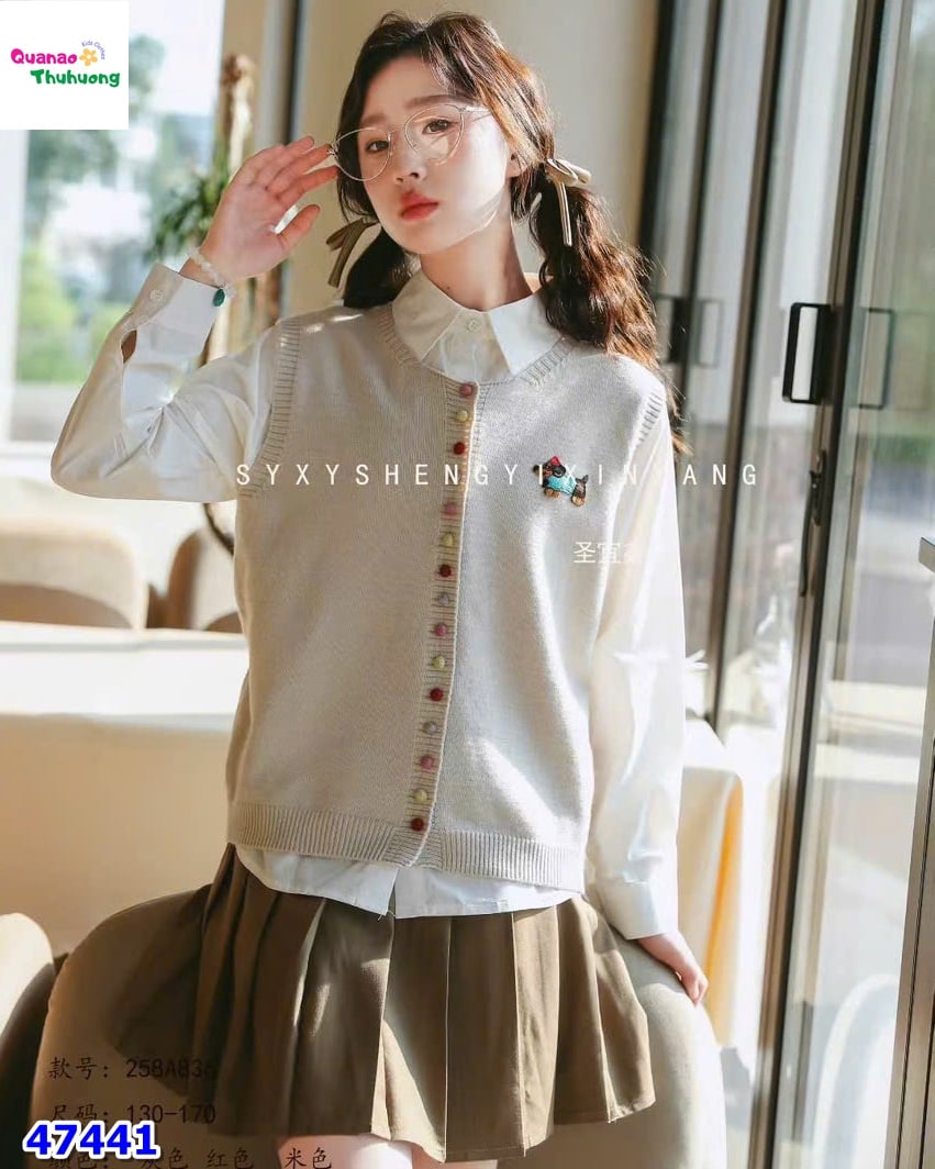 Set 3 món sơ mi kem, gile kem