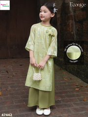 Áo dài Econice xanh lá Tô Linh