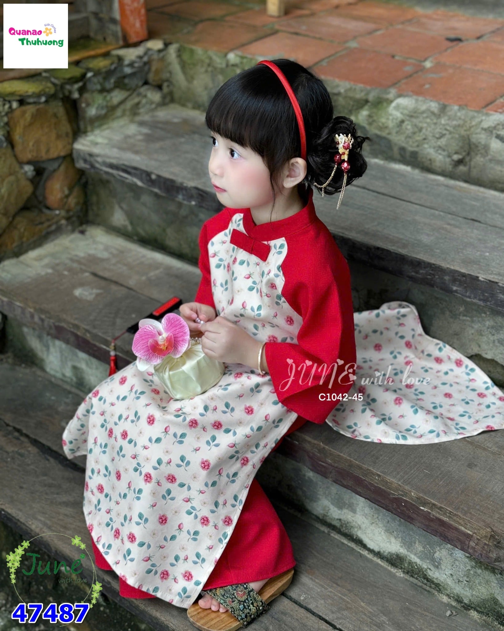 Áo dài Tết June đỏ hoa nhí