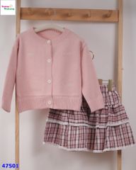 Set áo len hồng Happy , chân váy caro hồng